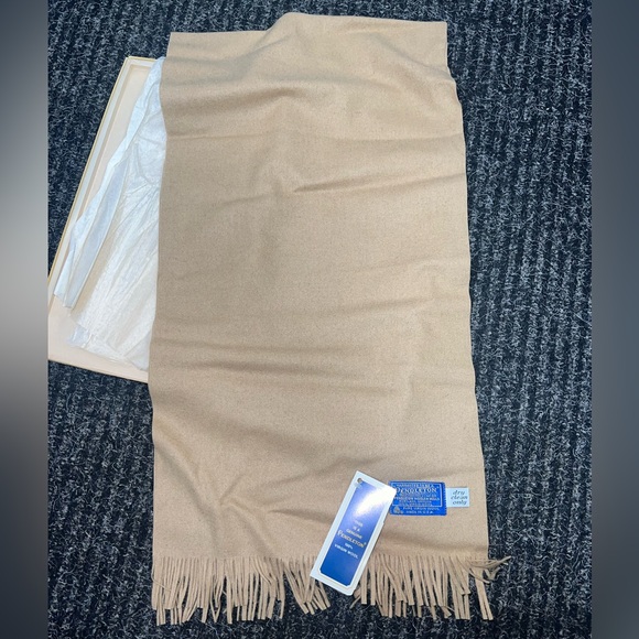 Pendleton Scarf Classic 100% Wool Camel Scarf (new with tags - Picture 2 of 4